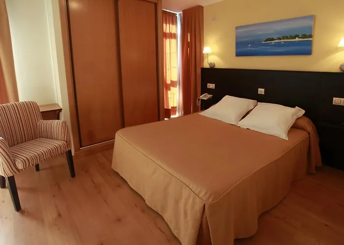 Πανσιόν Habitat Cm 3*