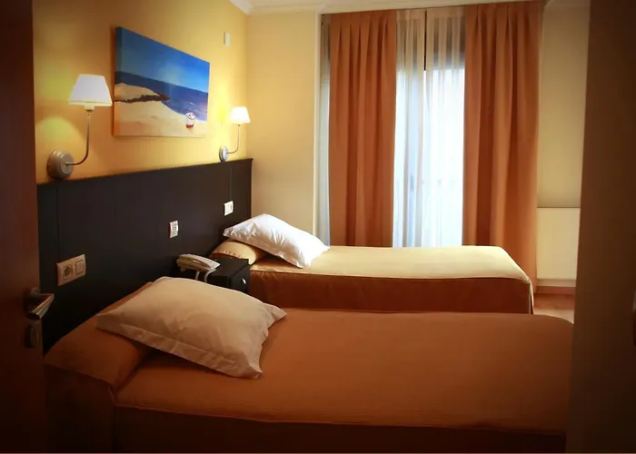 Πανσιόν Habitat Cm 3*